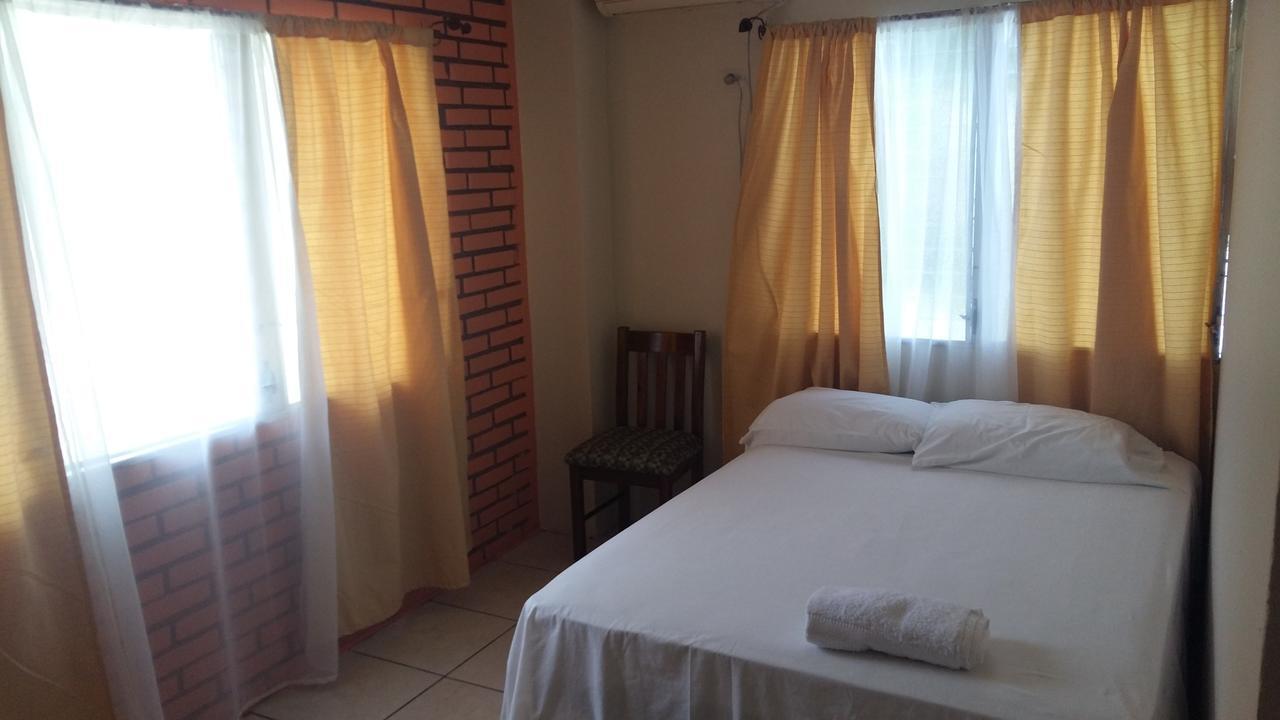 Hotel Casa Marina La Ceiba Luaran gambar